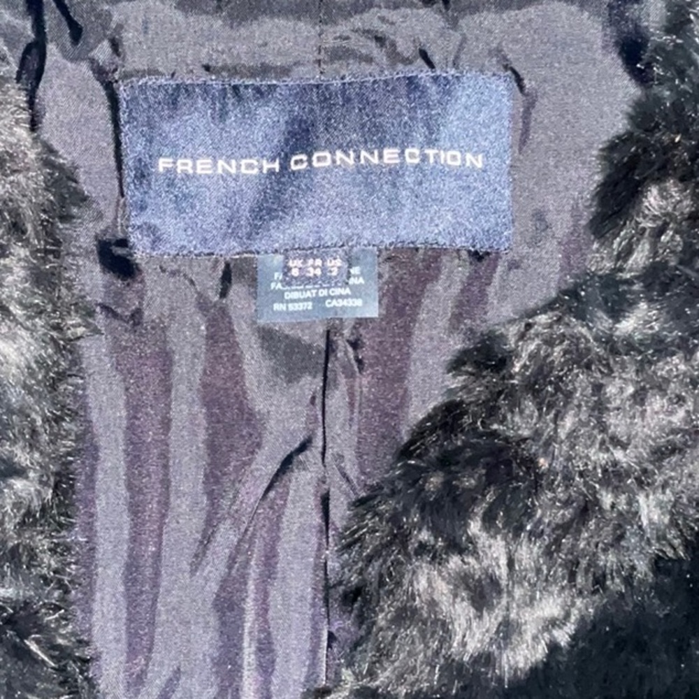 PARTY SEASON IS HERE!! NWOT 🧑🏼‍🎄French Connection UK Gorgeous Faux Fur Jacket - Picture 3 of 11